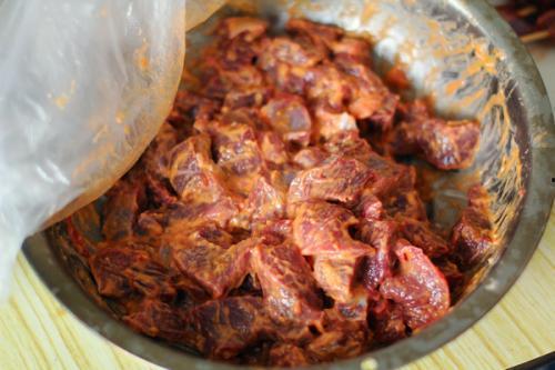 牛肉烤串爆料配方窍门视频,牛肉烤串配方窍门大揭秘 第1张 牛肉烤串爆料配方窍门视频,牛肉烤串配方窍门大揭秘 第1张